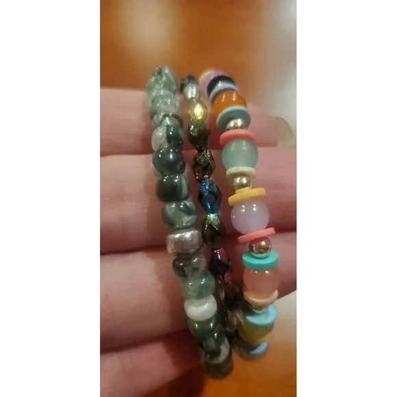 Bohemian Stretch Bracelets 3pcs with Multicolored Round Beads Chunky Jewlery - Picture 7 of 7